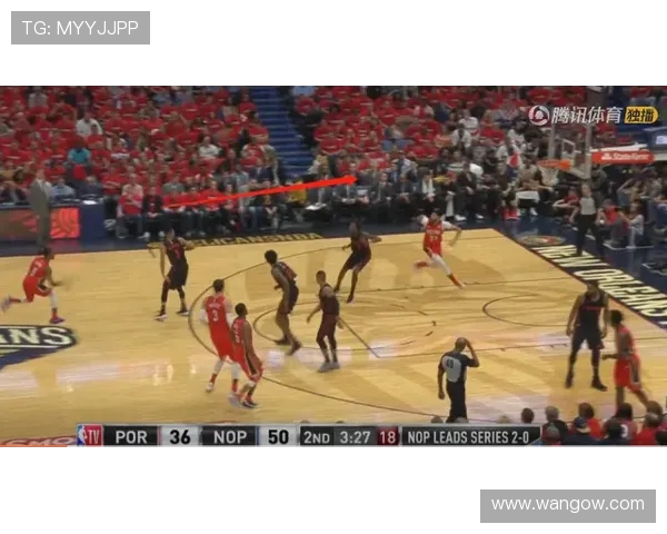 小巴里布朗半场高效8中5三分5中3轰17分领衔球队进攻全能表现